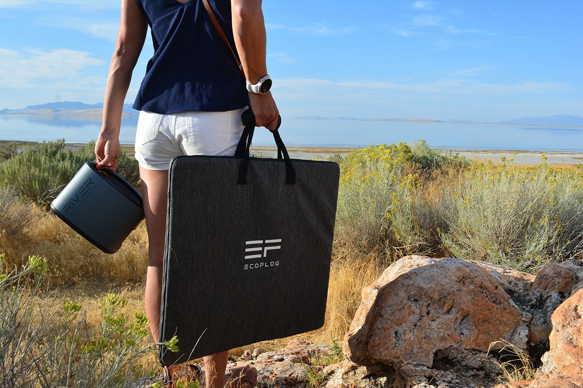 Partez en camping ou randonnée avec le puissant panneau pliable EcoFlow 110W