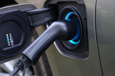 Pourquoi choisir un véhicule utilitaire léger hybride rechargeable ?