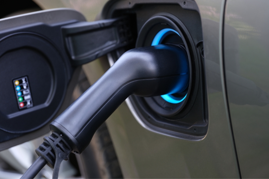 Pourquoi choisir un véhicule utilitaire léger hybride rechargeable ?