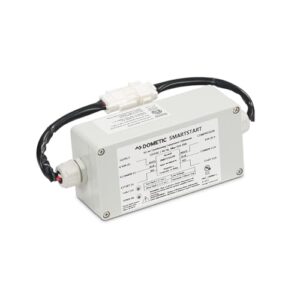 Boîtier Dometic SmartStart blanc avec câbles noirs pour démarrage progressif climatiseur camping-car