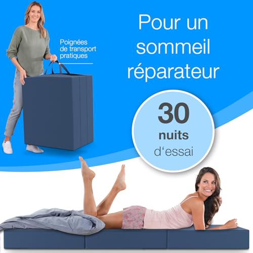 Femme transportant matelas pliable ELONEO avec garantie 30 nuits d'essai sommeil réparateur