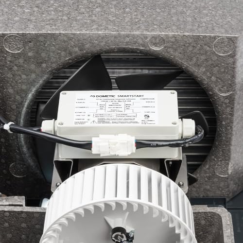 SmartStart Dometic monté sur unité climatisation FreshJet avec ventilateurs double turbine